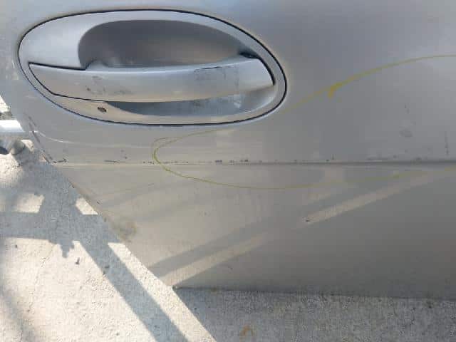 Front Right Door Panel BMW 2005 — photo 2