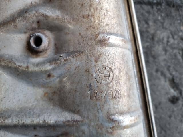 Rear Muffler BMW 7 Series 2001 — photo 4