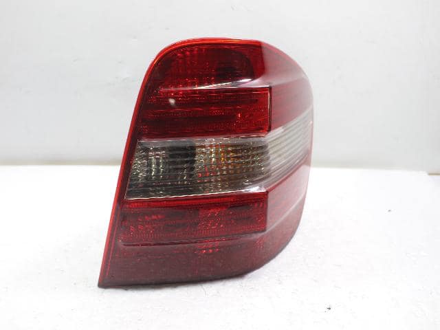 Right Tail Light MERCEDES-BENZ ML-Class 2007 404102R — photo 3