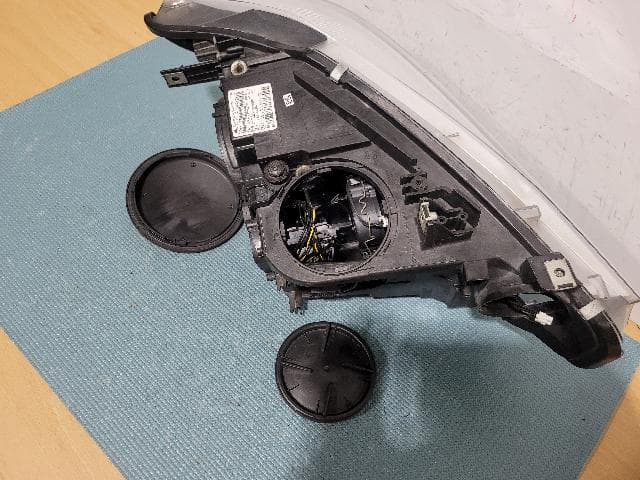 Left Headlight BMW 2016 A9 7377841-07 — photo 6