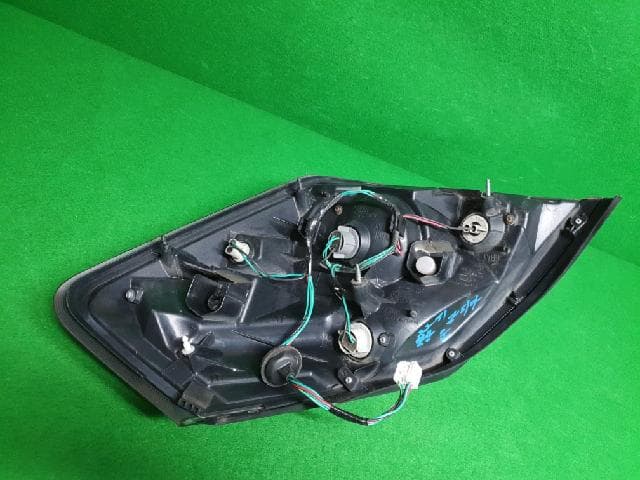 Left Tail Light NISSAN Qashqai 2010 — photo 4