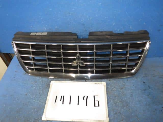 Radiator Grille MITSUBISHI eK Wagon 2011 DBA-H82W — photo 1