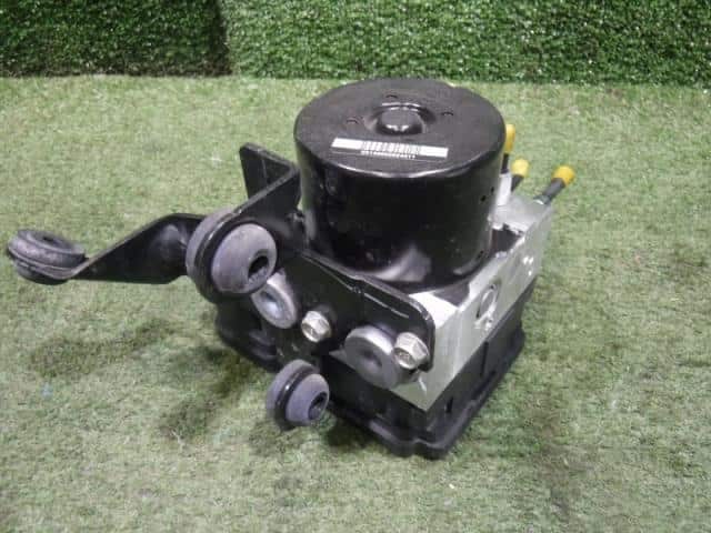 ABS Actuator MAZDA Axela 2011 DBA-BLFFW BFY1437AZC — photo 2