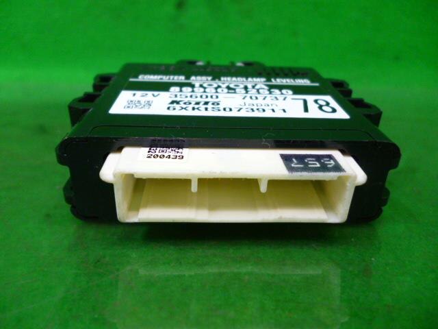 Control Unit TOYOTA Sienta 2016 DAA-NHP170G — photo 3