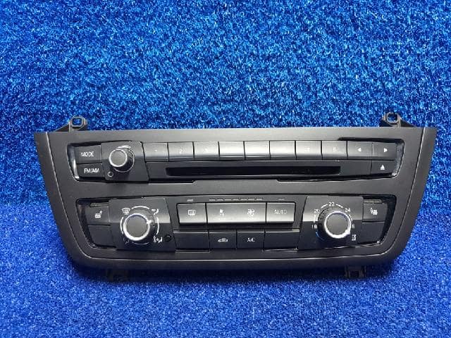 A/C & Heater Control panel BMW 3 Series 2014 9226784-04 — photo 1