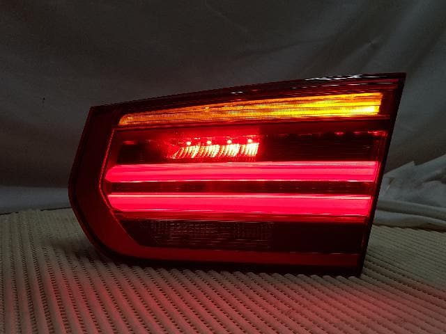 Right Tail Light BMW 2013 H8736912007 — photo 1