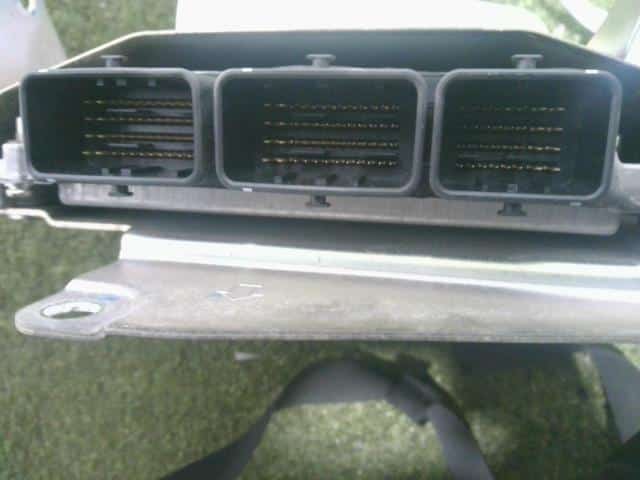 Engine Control Unit NISSAN Serena 2013 DAA-HFC26 — photo 3