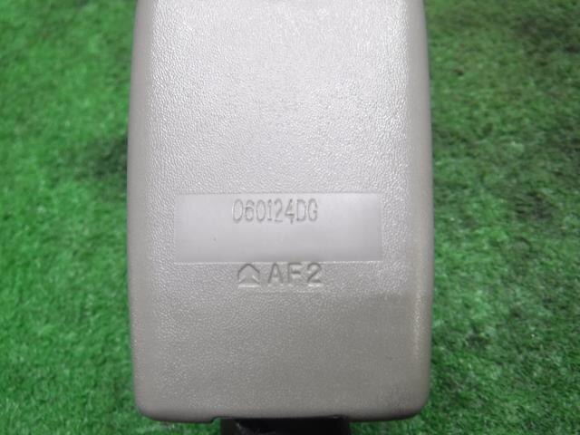 Driver's Seat Seat Belt TOYOTA Ractis 2006 DBA-SCP100 — photo 4