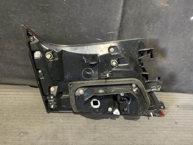 Right Finish Panel TOYOTA Alphard 2018 DBA-AGH30W — photo 2