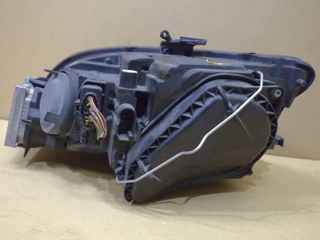 Right Headlight AUDI Audi tt 2007 ABA-8JBUBF — photo 5