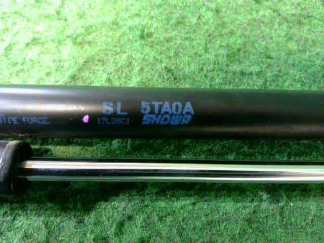 Tail Gate Damper NISSAN Serena 2018 DAA-HC27 — photo 2