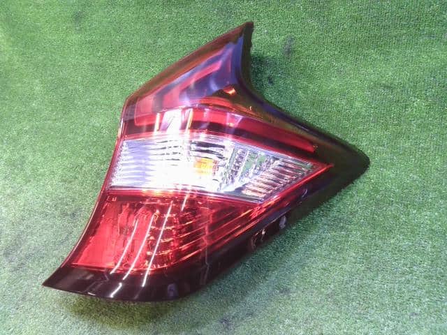 Right Tail Light NISSAN Note 2016 DAA-HE12 — photo 2