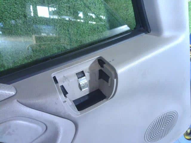 Front Left Door Assembly HINO Dutro 2010 BKG-XZU548 — photo 6