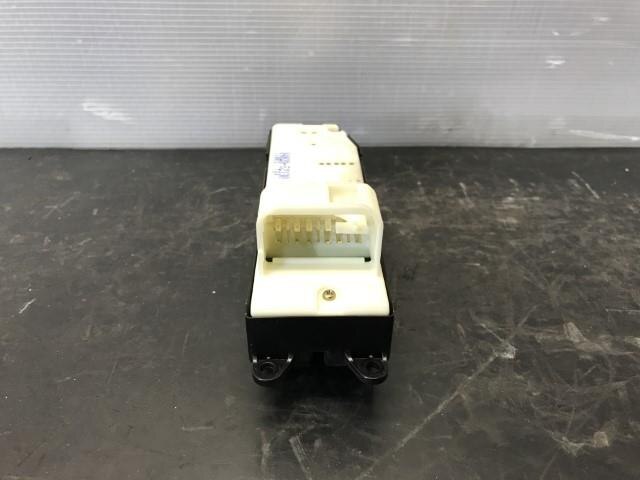 Power Window Switch TOYOTA Succeed 2003 UB-NCP51 — photo 2