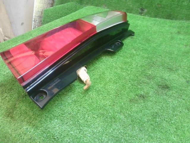 Left Tail Light SUZUKI Wagon R 2015 DBA-MH34S — photo 3