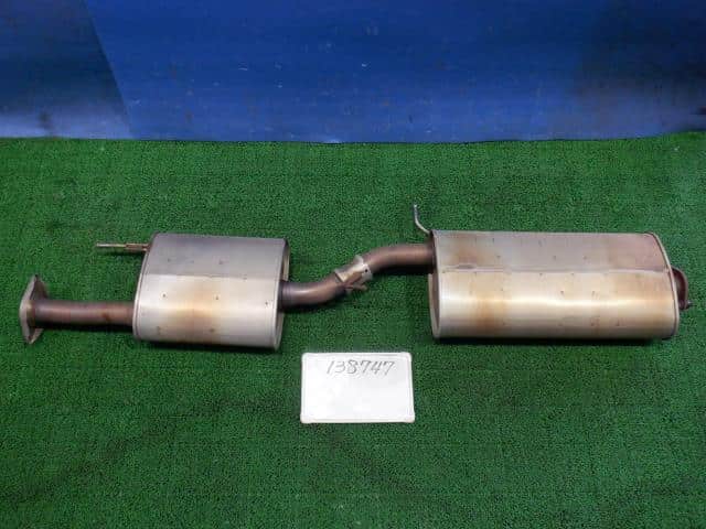 Exhaust Center Muffler NISSAN Elgrand 2011 DBA-TE52 — photo 1