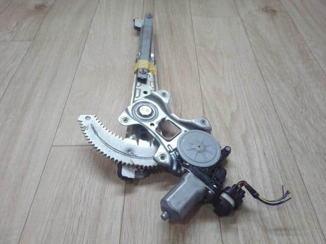 Front Right Door Regulator SUZUKI Alto 2012 DBA-HA25S 8340164L12 — photo 3