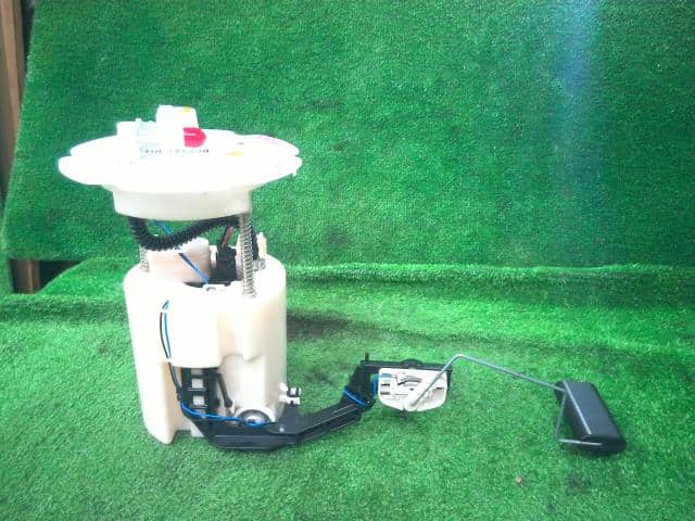 Fuel Pump SUZUKI Landy 2020 5AA-SGC27 1510052Z20 — photo 4