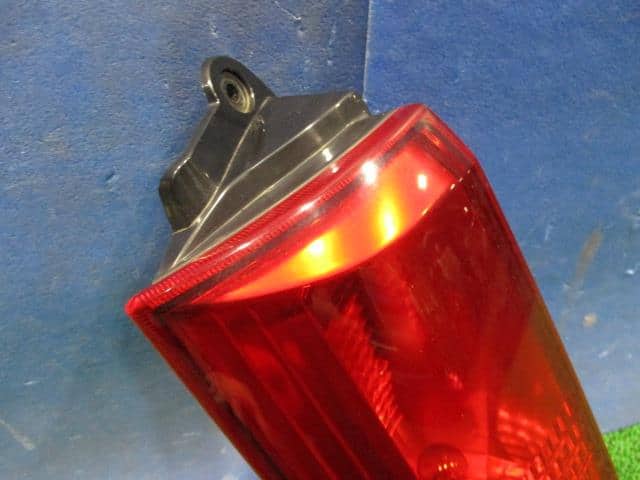 Left Tail Light MAZDA Scrum 2007 ABA-DG64W — photo 3