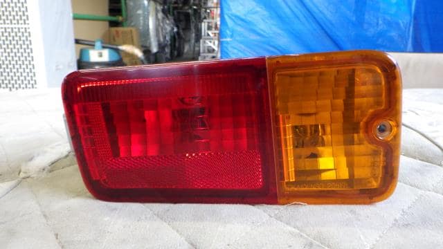 Left Tail Light SUBARU Sambar 2014 EBD-S510J 81561B5060 — photo 1