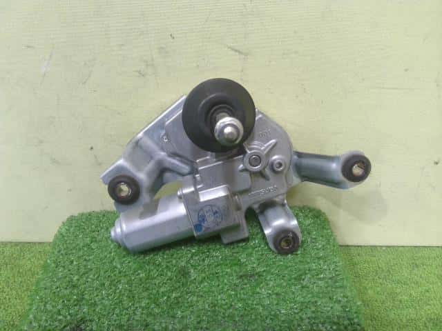 Rear Wiper Motor SUZUKI Spacia 2017 DAA-MK53S 3881079R00 — photo 1