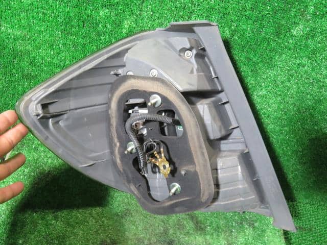 Right Tail Light HONDA Fit 2011 DBA-GE8 — photo 2