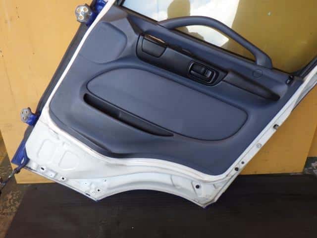 Front Right Door Assembly HINO Hino largesize car 2010 BKG-FW1EXYG 67001E0050 — photo 4