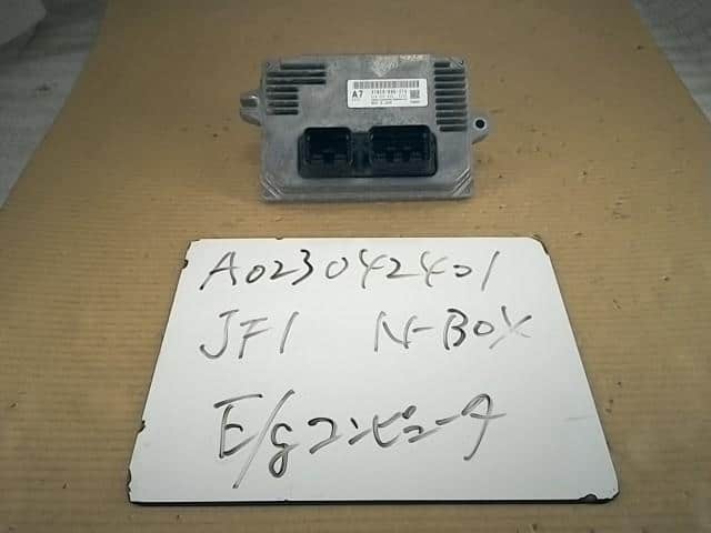 Engine Control Unit HONDA N BOX 2014 DBA-JF1 — photo 1