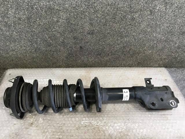 Front Right Strut NISSAN Dayz 2017 DBA-B21 — photo 1