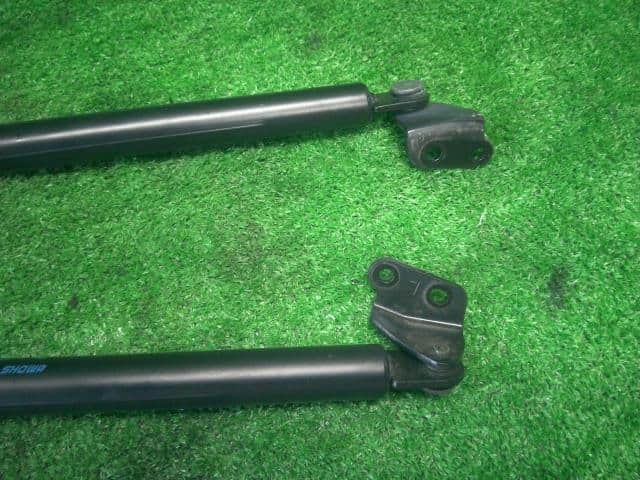 Tail Gate Damper MAZDA CX-5 2014 LDA-KE2AW — photo 3