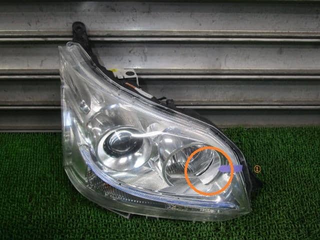 Right Headlight DAIHATSU Move 2012 DBA-LA100S — photo 1