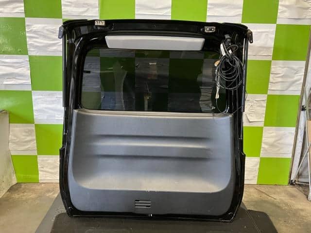 Back Door Assembly NISSAN Serena 2012 DAA-HC26 — photo 4