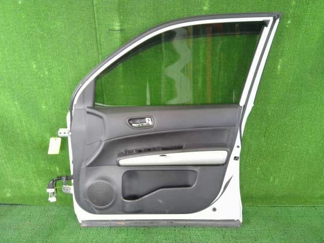 Front Right Door Assembly NISSAN X-Trail 2013 LDA-DNT31 — photo 2