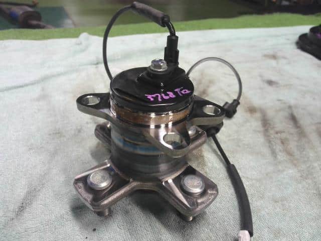 Rear Wheel Hub HONDA N BOX 2019 6BA-JF3 — photo 3