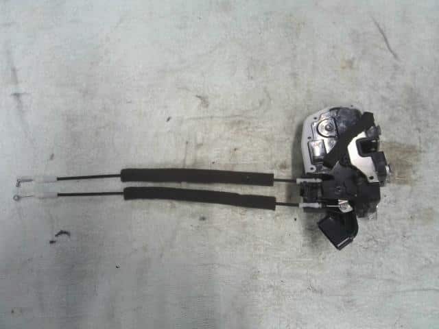 Rear Right Door Lock Actuator NISSAN Cube 2012 DBA-Z12 — photo 1