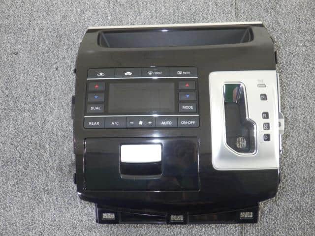 A/C Control Panel NISSAN Elgrand 2010 DBA-TE52 — photo 1