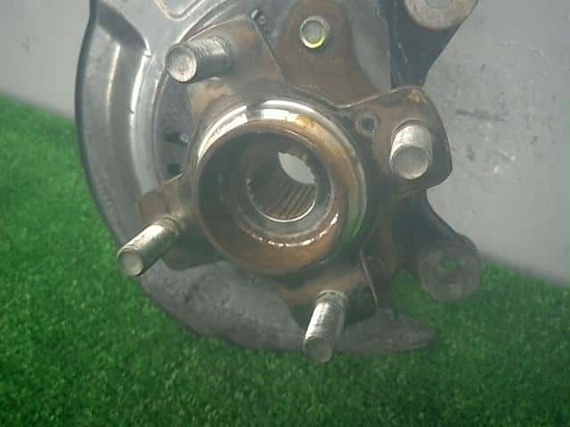 Front Right Knuckle Hub Assembly SUZUKI Solio 2016 DBA-MA26S 4511181P00 — photo 2