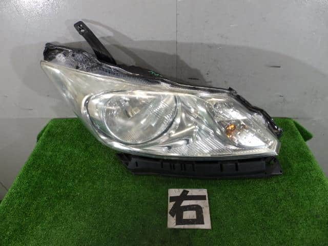Right Headlight HONDA Freed 2012 DBA-GB3 — photo 1