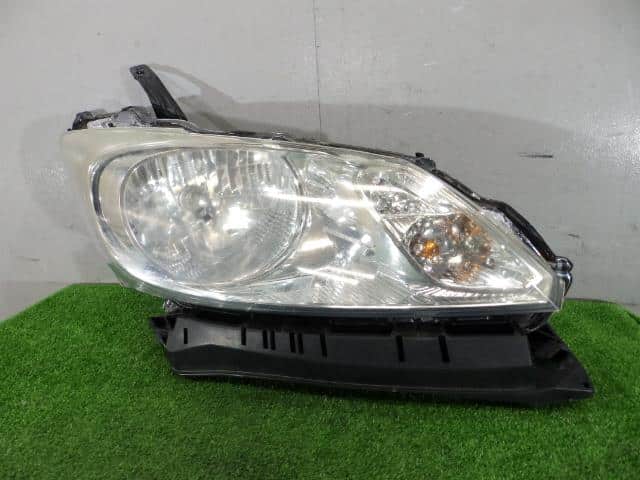 Right Headlight HONDA Freed 2012 DBA-GB3 — photo 2