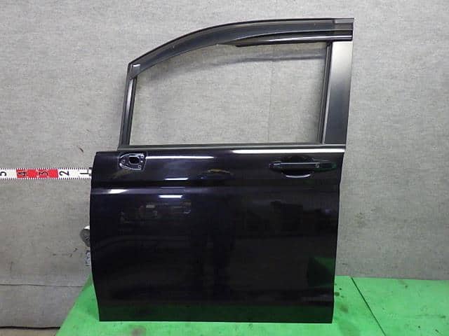 Front Left Door Assembly HONDA Step Wagon 2010 DBA-RK6 — photo 1