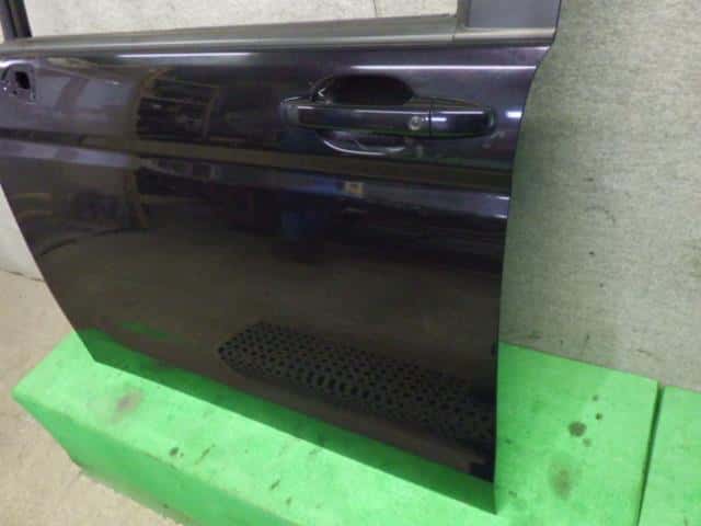 Front Left Door Assembly HONDA Step Wagon 2010 DBA-RK6 — photo 3