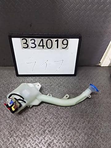 Windshield Washer Tank HONDA Life 2003 UA-JB6 — photo 1