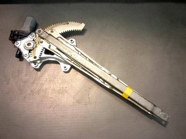 Front Left Door Regulator SUZUKI Alto 2012 DBA-HA25S 8340264L12 — photo 4