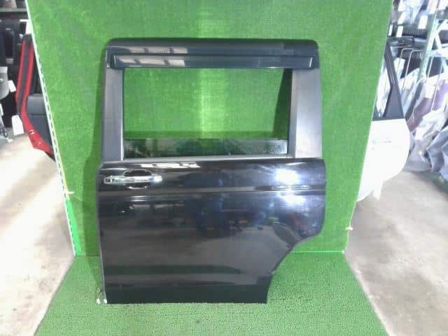 Rear Left Door Assembly HONDA Step Wagon 2014 DBA-RK6 — photo 1