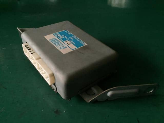 Transmission Computer SUZUKI Jimny 2003 TA-JB23W 3888081AB0 — photo 3