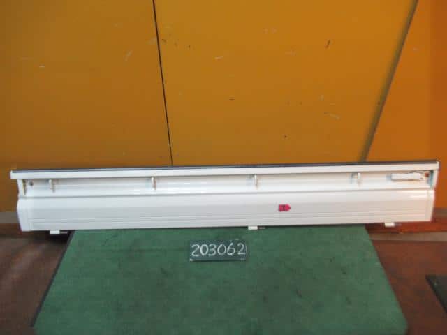 Truck Right Side Panel MITSUBISHI Minicab 2015 LE-U61 — photo 1