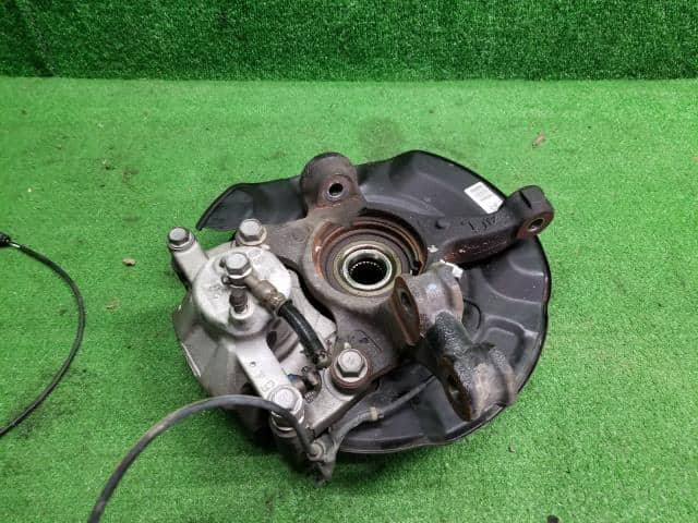 Front Left Knuckle Hub Assembly TOYOTA Aqua 2015 DAA-NHP10 — photo 5