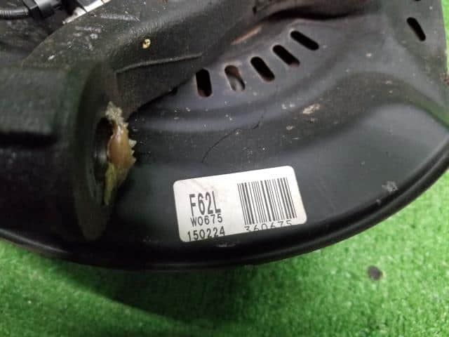Front Left Knuckle Hub Assembly TOYOTA Aqua 2015 DAA-NHP10 — photo 6