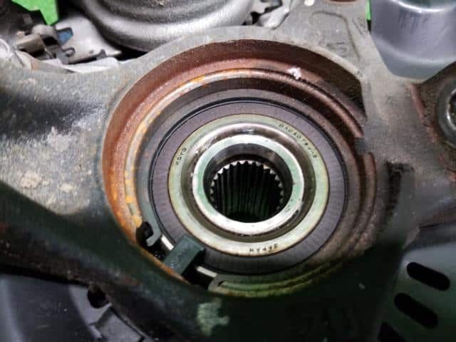 Front Left Knuckle Hub Assembly TOYOTA Aqua 2015 DAA-NHP10 — photo 7