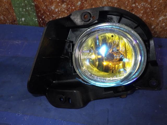 Left Fog Light MAZDA Demio 2007 DBA-DE3FS D65151690A — photo 2